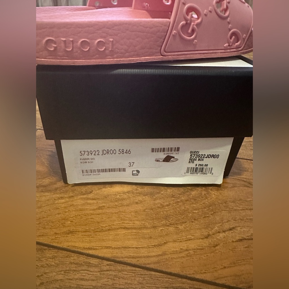 Authentic Gucci Pink Slide Sandals - Picture 5 of 5
